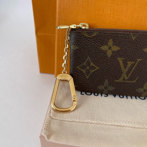 LOUIS VUITTON VINTAGE MONOGRAM KEY POUCH - Picture 3 of 9